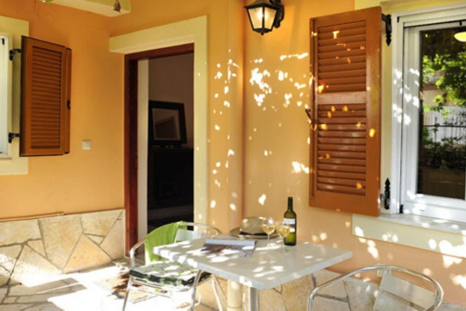 Foteini Apartment Άγιος Στέφανος Εξωτερικό φωτογραφία
